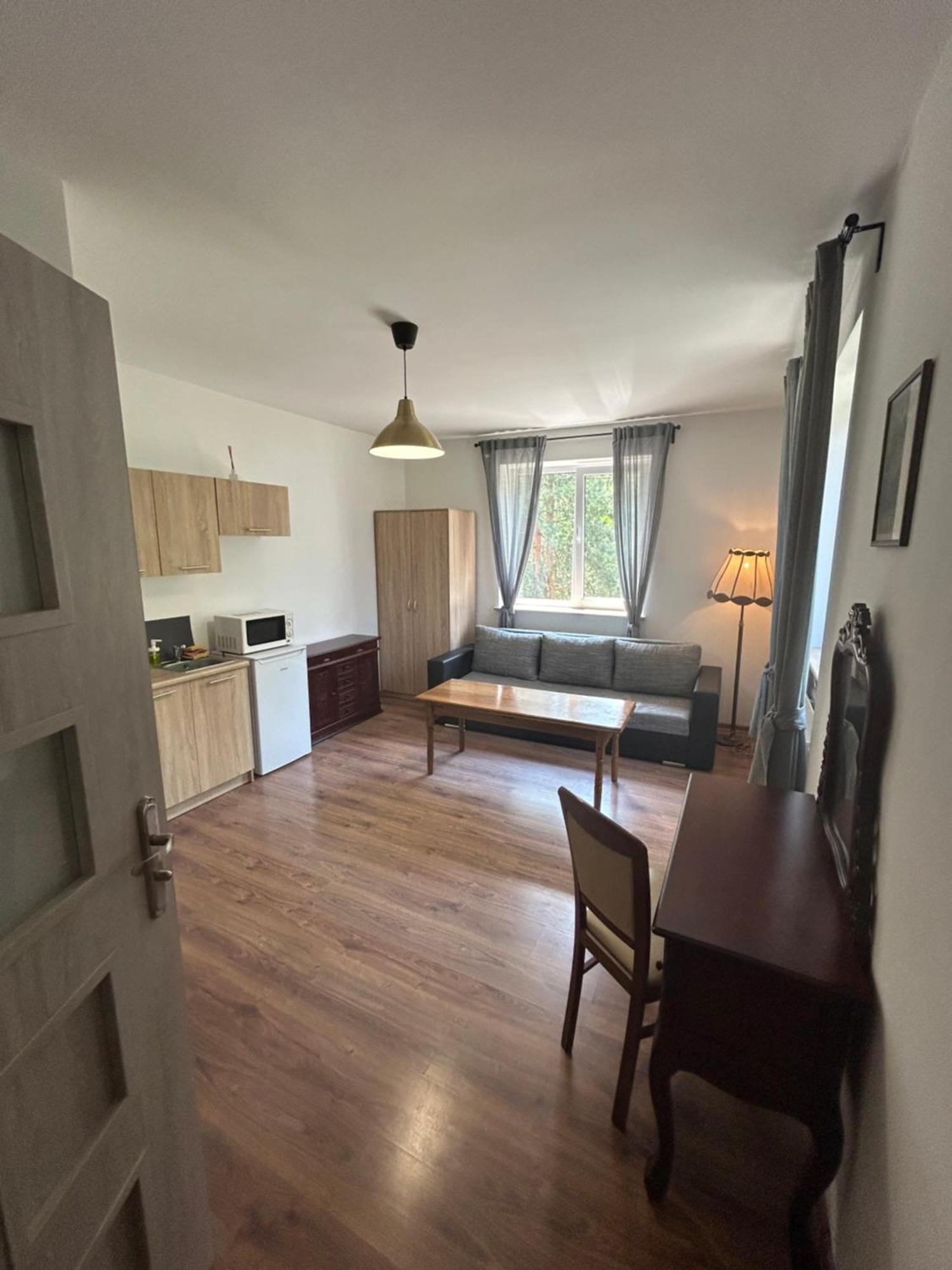 Apartmán Dworska Józefów Exteriér fotografie